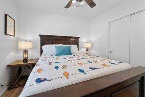 2 bedrooms, desk, free WiFi, bed sheets