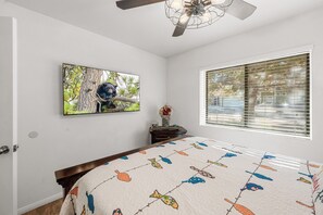 2 bedrooms, desk, free WiFi, bed sheets
