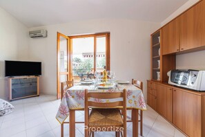 Dining - Relax Sea Home by Propertize | Villasimius (Villasimius)