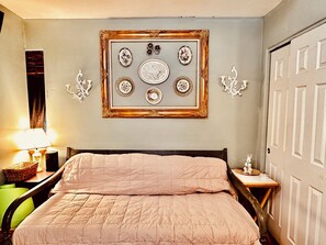 1 slaapkamer, een bureau, gratis wifi, beddengoed