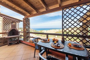 Outdoor dining - Il terrazzo sulla duna 3 by Propertize (Marrubiu)