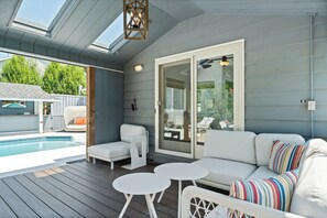 A heated pool - Saltwater Pool |Outdoor Kitchen, Bar & TV |Poolside Seating |Gas Fireplace |Near Downtown (Lake Geneva)