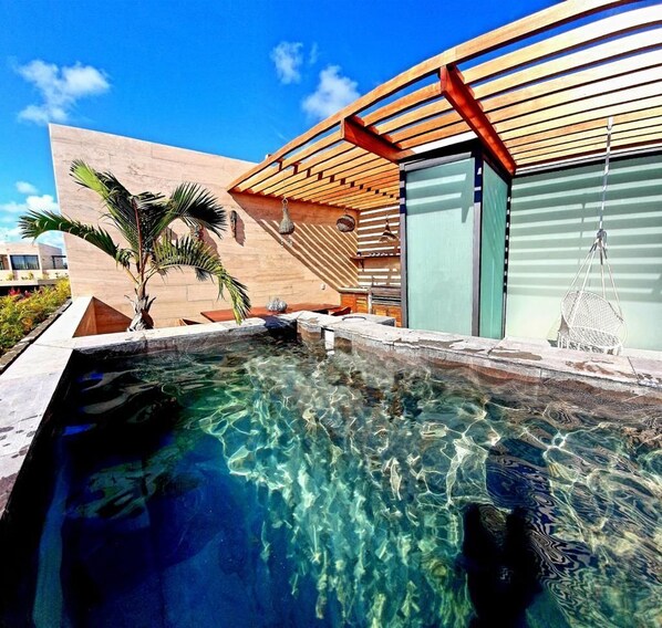 Pool - Penthouse de Lujo con 3 Recamaras, Baños, Sala Comedor, Cocina, Jacuzzi Privado (Tulum)