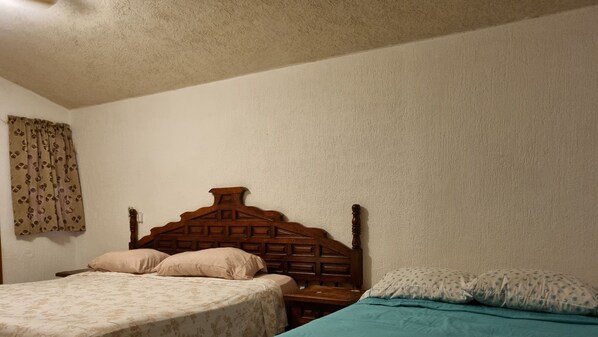 3 عدّة غرف نوم وواي فاي وملاءات أسرّة