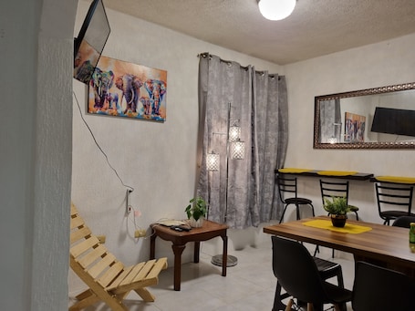 Interior. Casa en Coatzacoalcos, cerca del malecon costero