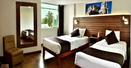 Standard Twin Room. Hotel TerraMistica Monasterio