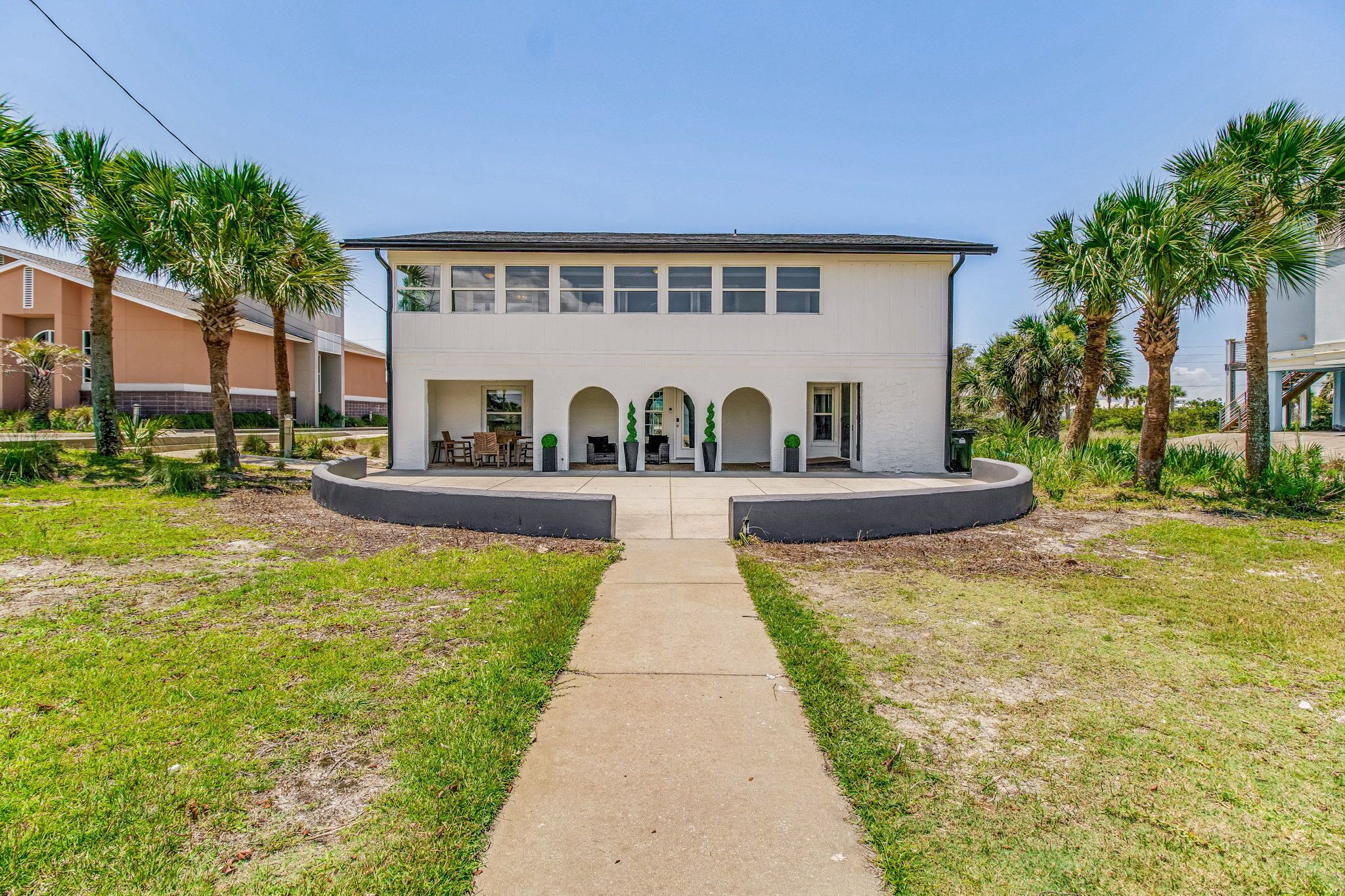 Spacious 6-bedroom house on beautiful Pensacola Beach with fitness room.