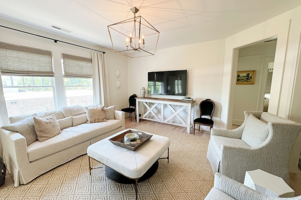 Een smart-tv en boeken