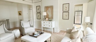 The Portico - 2 BR 1 BA Apt