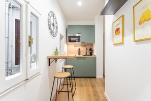 Fridge, microwave, coffee/tea maker, electric kettle - 2 BDR Navona Quintessential Charm (Roma)