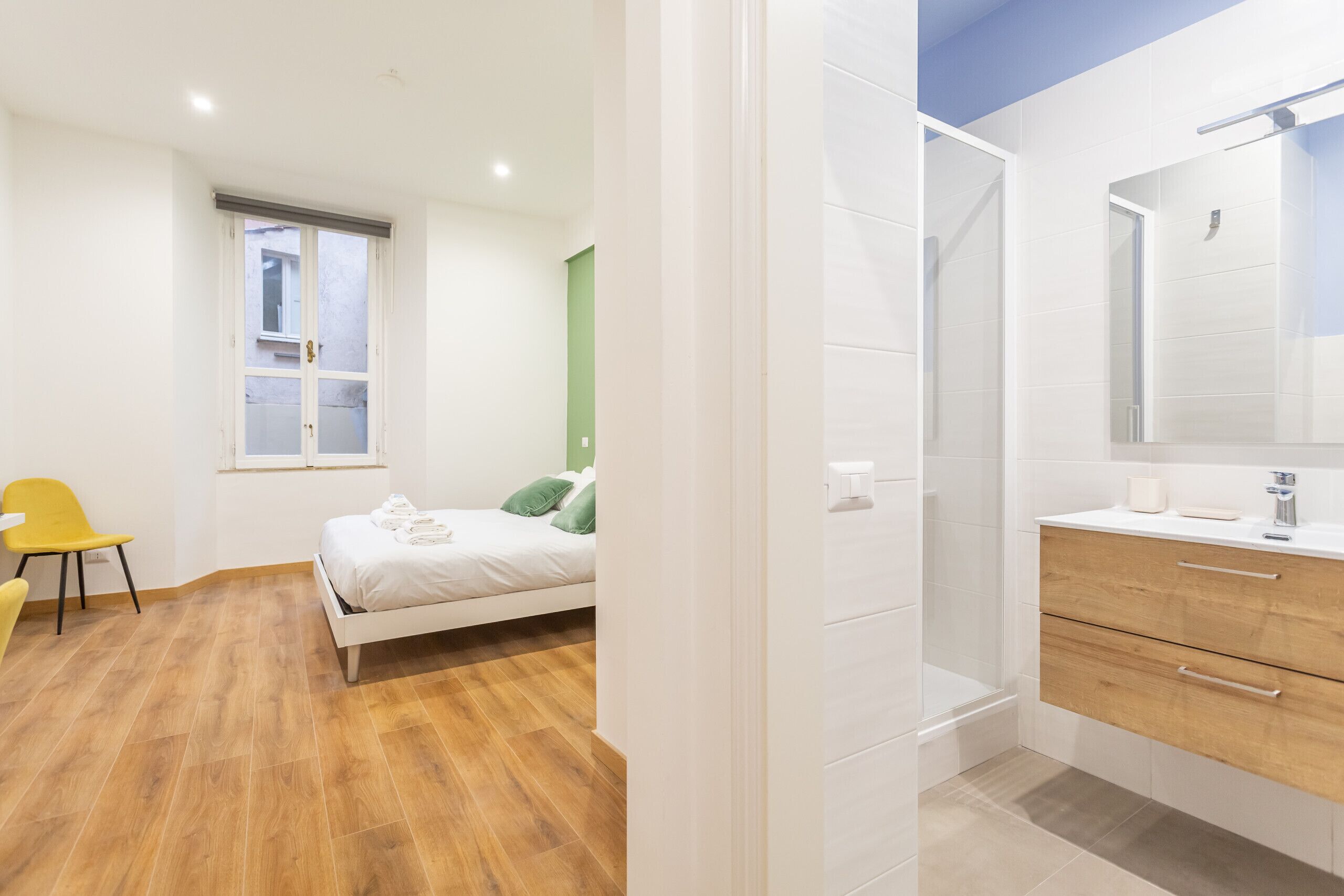 2 chambres, fer et planche à repasser, Wi-Fi gratuit, draps fournis