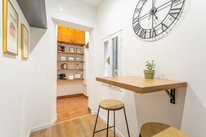 Interior - 2 BDR Navona Quintessential Charm (Roma)