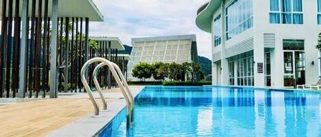 12 piscinas externas, piscina aquecida