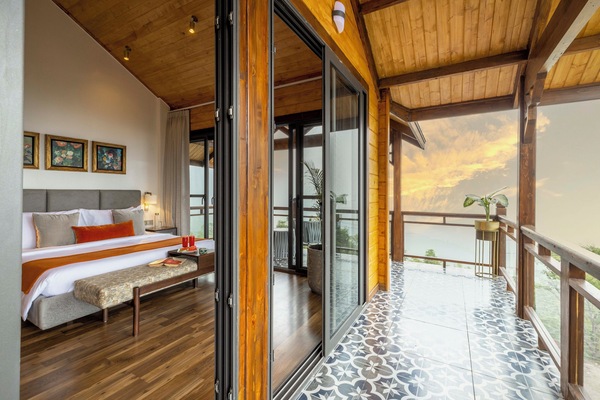 Classic Room, Mountain View (Kashi) | 5 bedrooms, Egyptian cotton sheets, premium bedding, desk