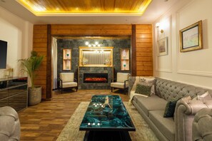 Classic Room, Mountain View (Kashi) | Interior - Amã Stays & Trails Kashi House, Rishikesh (Narendranagar)