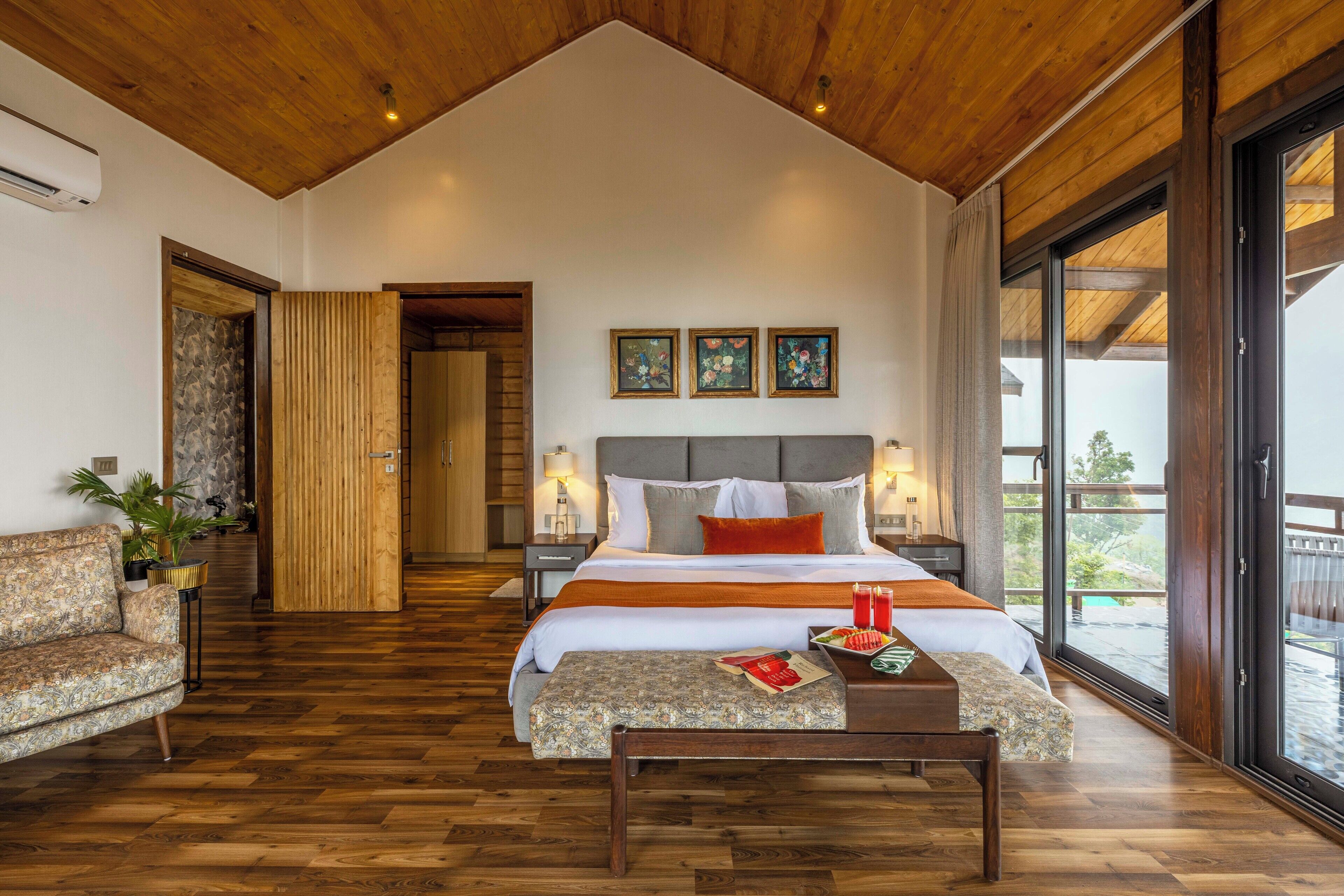 Classic Room, Mountain View (Kashi) | 5 bedrooms, Egyptian cotton sheets, premium bedding, desk
