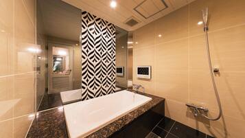Standard Room | Bathroom | Free toiletries, hair dryer, bathrobes, slippers