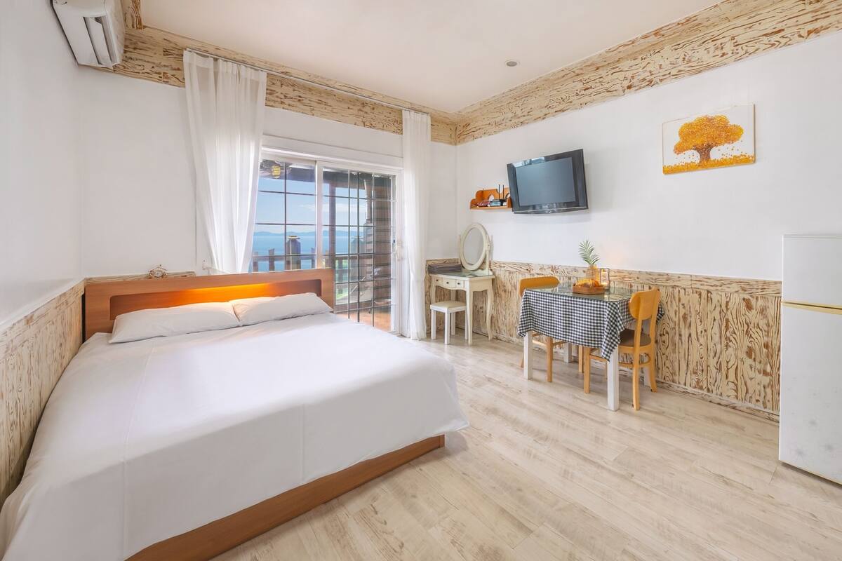 ห้องเบสิก, 1 ห้องนอน (Badanaeeum(oceanview)) | 1 ห้องนอน, Wi-Fi ฟรี