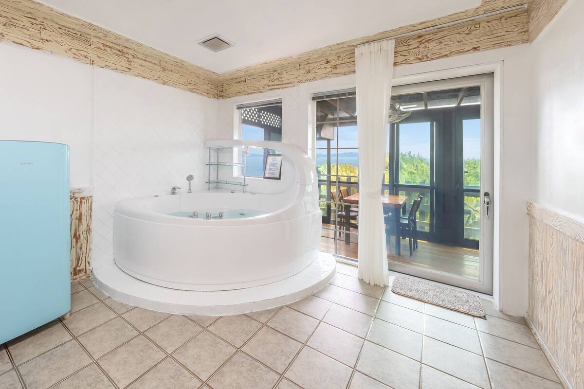 ห้องเบสิก, 1 ห้องนอน (Ouros(oceanview,spa)) | 1 ห้องนอน, Wi-Fi ฟรี