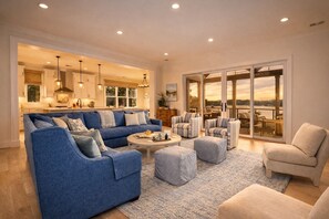 TV, fireplace - The Lake Haus on Keowee (Seneca)