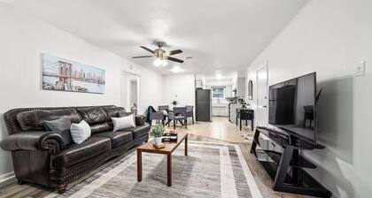 2-bedroom apartment in cool Fort Smith with AC