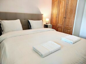 2 makuuhuonetta, silitysrauta/-lauta, Wi-Fi, vuodevaatteet