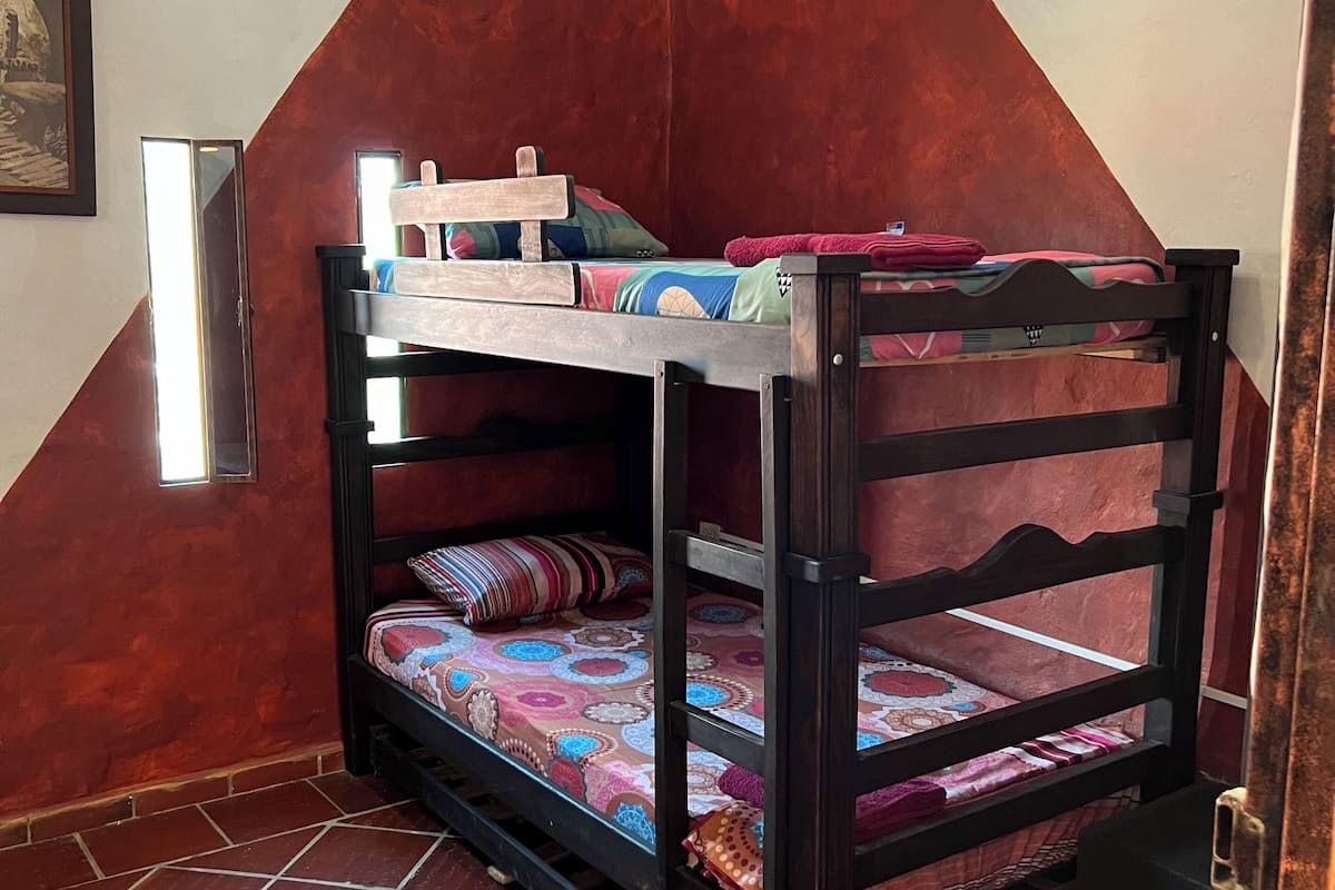 Huisje | 2 slaapkamers, luxe beddengoed, donzen dekbedden