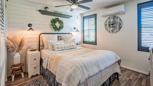 4 Schlafzimmer, Schreibtisch, Bügeleisen/Bügelbrett, kostenloses WLAN