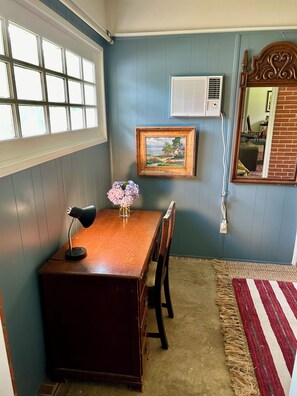 Interior - Marvelous 3-bedroom house with 2 king & 1 Queen 8/min GA National Fairgrounds (Fort Valley)