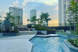 Familiesuite - 4 soveværelser - adgang til Club-lounge - udsigt til havn | 1 soveværelse, egyptiske bomuldslagner, premium-sengetøj, dundyner