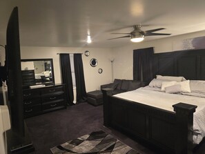 4 bedrooms, iron/ironing board, free WiFi, bed sheets