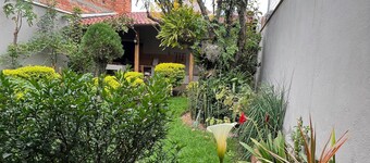 Natural Enchant Residence located near edificios la cuadra area & beautiful yard