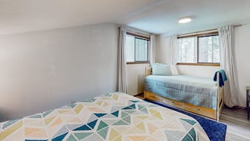 2 habitaciones, acceso a internet y ropa de cama