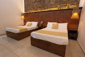 Standard Double Room | Down duvets, memory-foam beds, blackout curtains, iron/ironing board - Casa Sofi Oaxaca (Oaxaca)