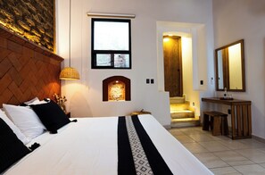 Down duvets, memory-foam beds, blackout curtains, iron/ironing board - Casa Sofi Oaxaca (Oaxaca)