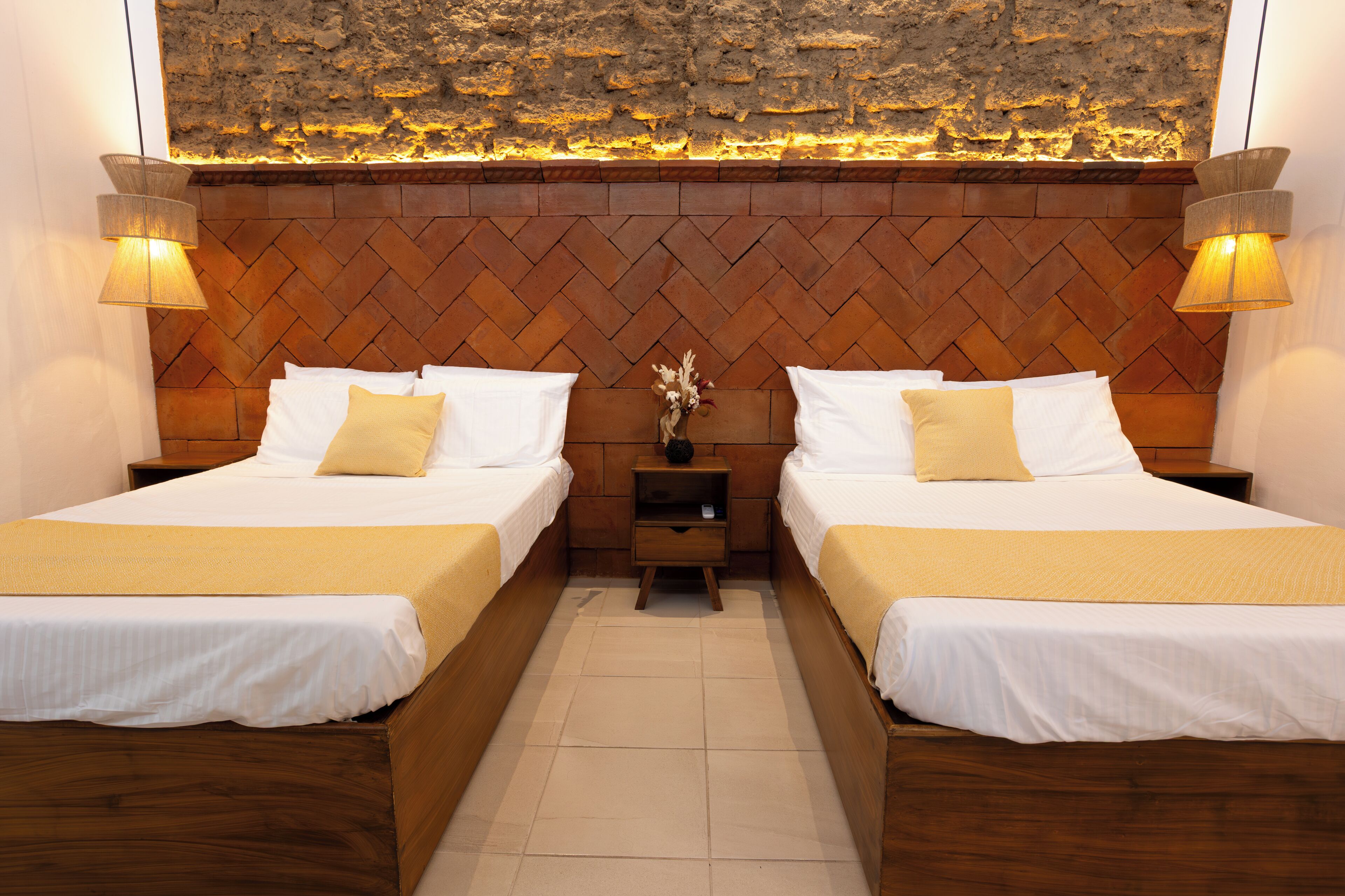 羽絨被、記憶床墊、遮光布/窗簾、熨斗/熨衣板