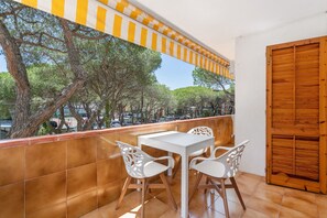 Outdoor dining - WELCS APARTAMENTO 165 PDA con piscina (Platja d´Aro)