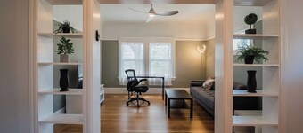 2336A- Upper 3B2B Unit w/ Laundry near UC Berkeley