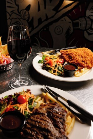 Restaurant - Bar Broadway (Chippendale)