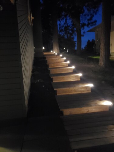 Retreat near Wineries, Beaches, Downtown, or the Hills