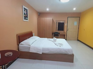 Standard Studio, City View | Free WiFi - Buddy Mansion (Bangkok)