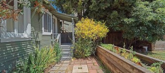 2336B - Lovely Backyard Studio near UC Berkeley