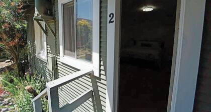 2336B - Lovely Backyard Studio near UC Berkeley