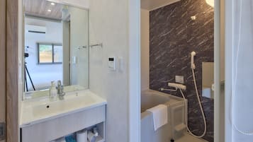 Standard Twin Room, Non Smoking, Terrace | Free WiFi