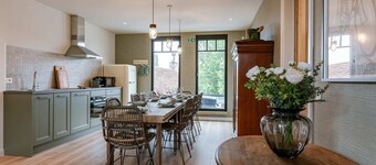 Spacious Retreat for 10 Guests in Oedelem