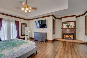 7 soverom, skrivebord, strykejern/-brett og wi-fi (inkludert)