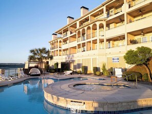 Piscine couverte, piscine chauffée