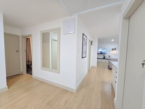 Interior - Family-Friendly House in Riccarton- Clean and Convenient (Christchurch)