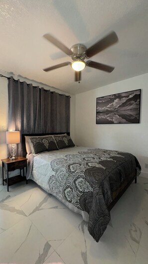 2 bedrooms, in-room safe, iron/ironing board, free WiFi