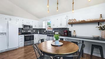 House, Multiple Beds, Patio (Tequila Sunrise) | Private kitchen | Coffee/tea maker